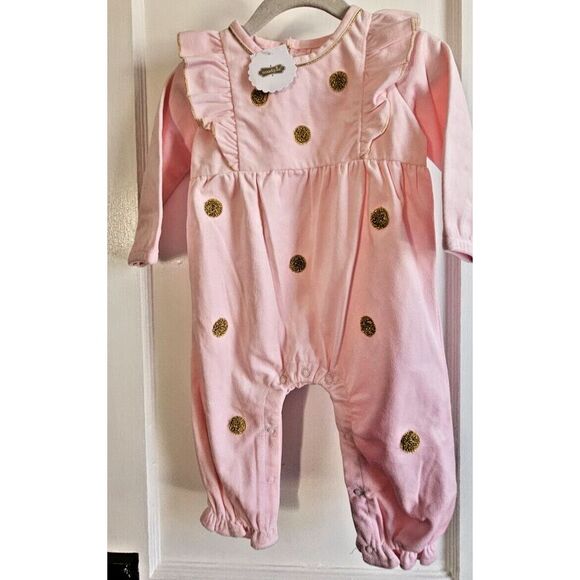 Mud Pie Other - NWT mudpie XOXO VDAY baby girl 6-9 month pink golden‎ 3D poke dots romper VELVET